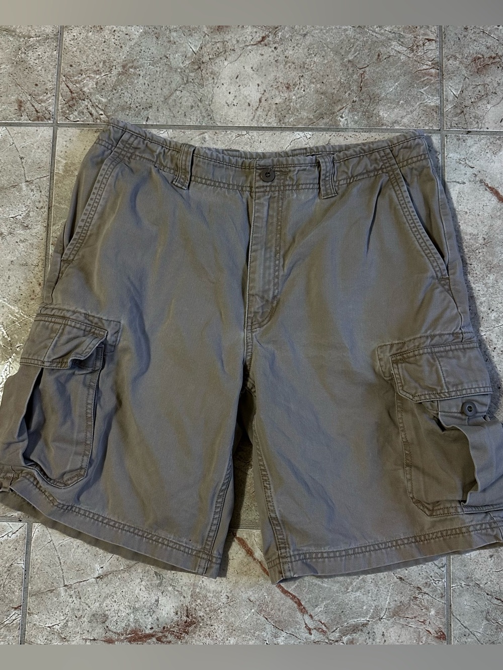 GAP Men's Baggy Wide Leg Cargo Shorts